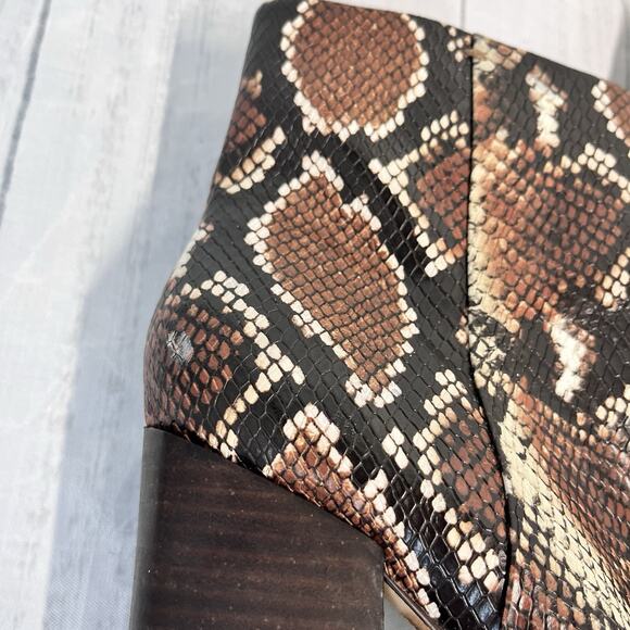 Nine West Ankle Pointy Toe Heels Boots size 7.5M Faux Snake Skin Brown Textured - Picture 6 of 14